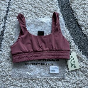 Daily Drills Go! Reversible Scoop Neck sports bra NWT